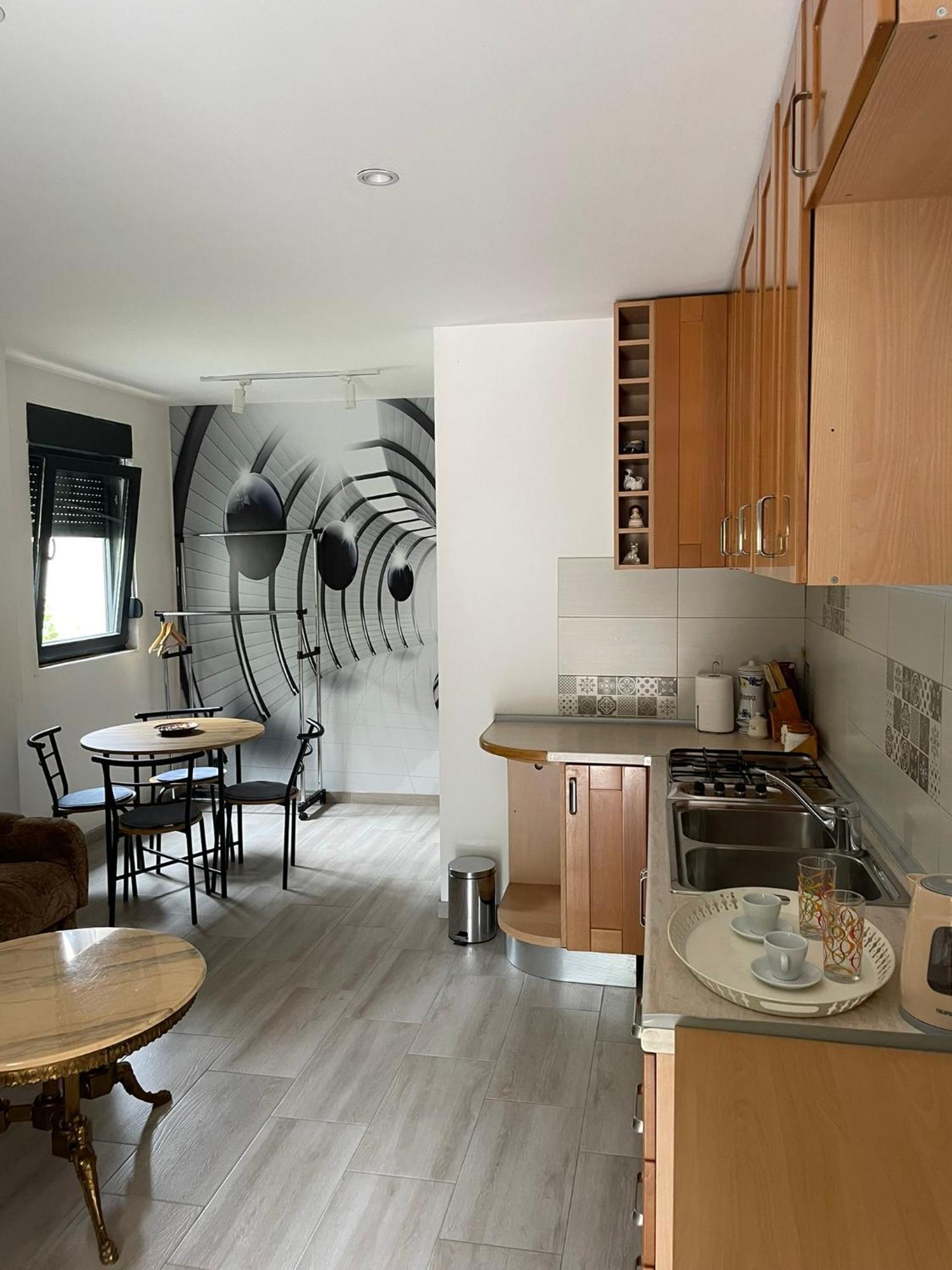 Visoko New Concept - 7 Minutes From The Pyramids - City Center Exteriör bild